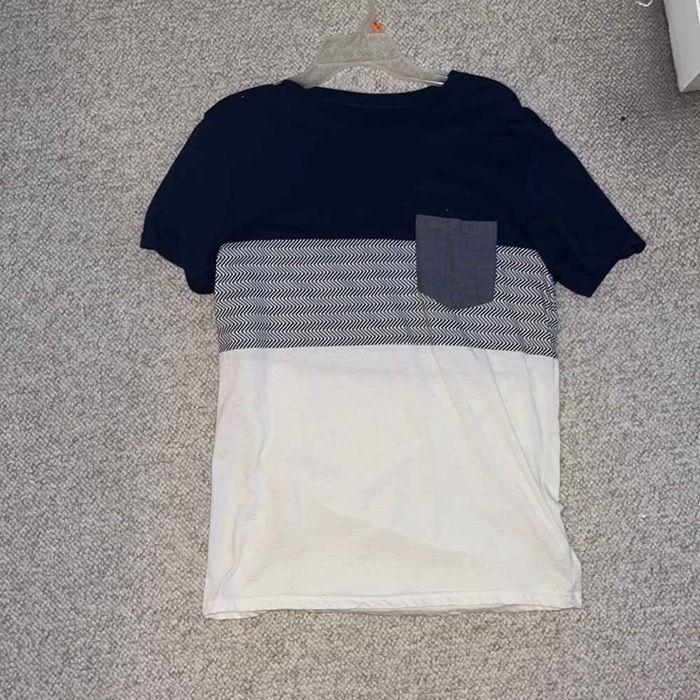 Goodfellow and Co. Front Pocket T Shirt. Navy.